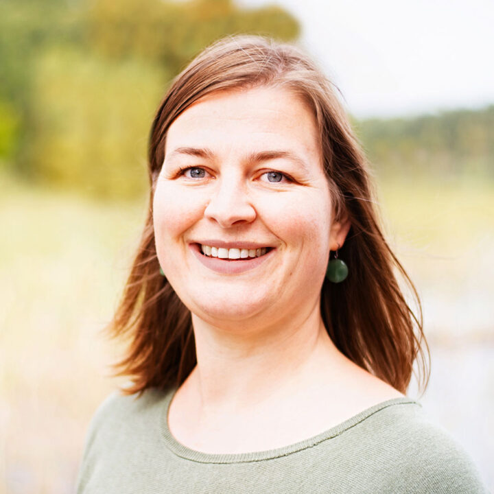 Utomhusporträtt av Janina Seubert