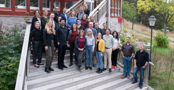 Ledamöter och personal vid septembermötet 2022. Foto: Erik Thor/SUA