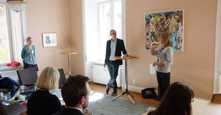 Fika med forskare Foto: Sveriges unga akademi