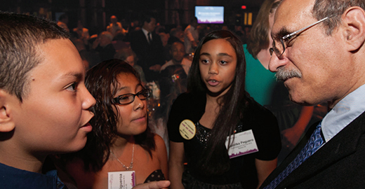 Nobel Laureate Martin Chalfie speaks with students about STEM Photo: New York Academy of Sciences