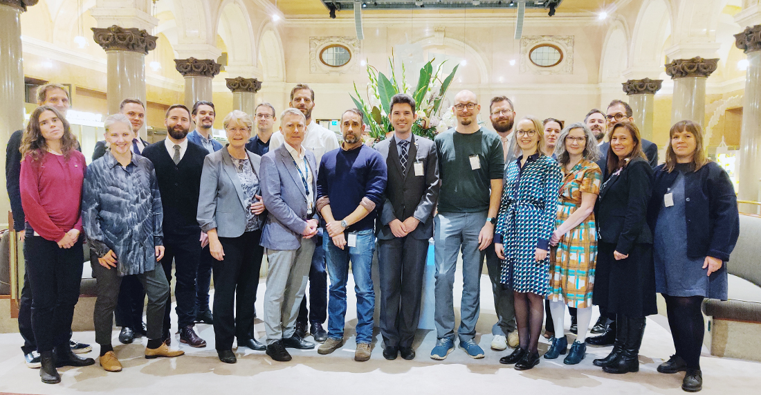 Gruppbild riksdagsledamöter och forskare 2021