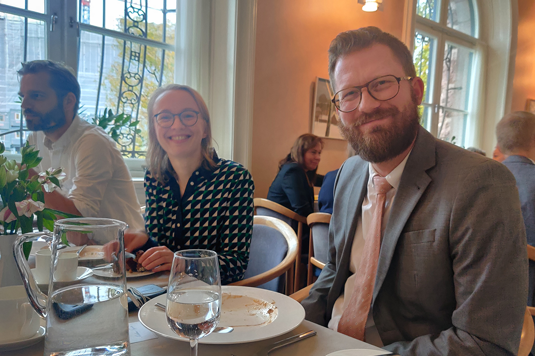 Sofia Lodén och Mathias Tegnér (S). Foto: SUA